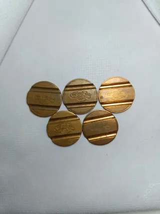 5 gettoni telefonici: 7506, 7601, 7710, 7906, 8003