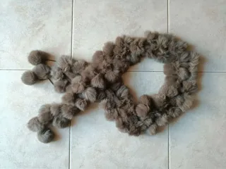 Sciarpa pon pon in pelliccia di coniglio e lana