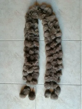 Sciarpa pon pon in pelliccia di coniglio e lana