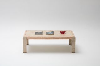 Mesa de centro de mármol teselado, años 80