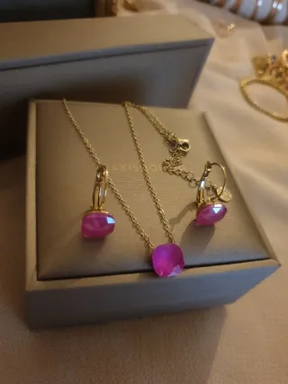 Conjunto collar y pendientes oro rosa