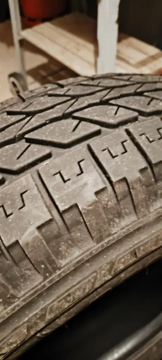 Ruedas 195/80 R15 Michelin Synchrone 4x4