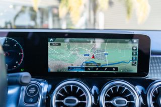 MERCEDES-BENZ GLB 200D 150CV