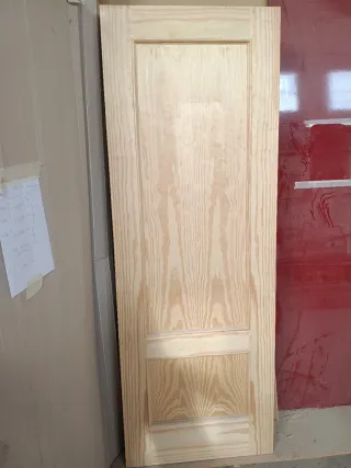 3 Puertas de pino 90€