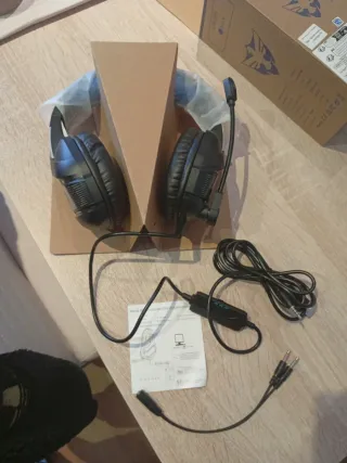 Cascos Gaming Feir RGB