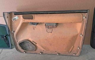 Bandejas guarnecido conductor y piloto Nissan