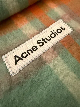 Sciarpa Acne Studios nuova con cartellino