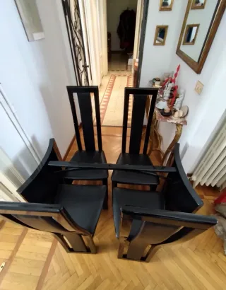 Vendo 4 Sedie e Tavolo di Design
