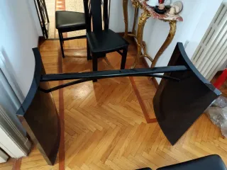 Vendo 4 Sedie e Tavolo di Design