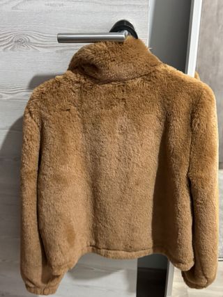 Chaqueta pelo mujer Pull&Bear marrón