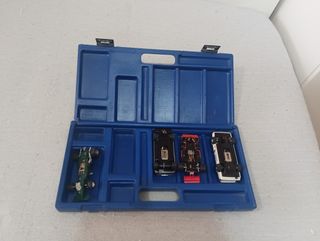 Maletín Scalextric + 4 Coches