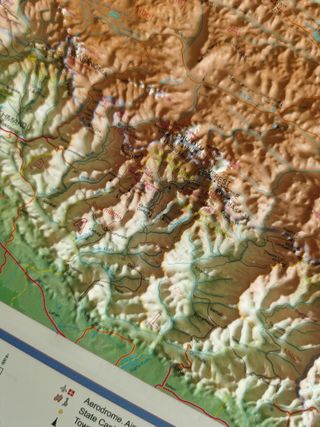Mapa en relieve del himalaya