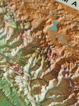 Mapa en relieve del himalaya