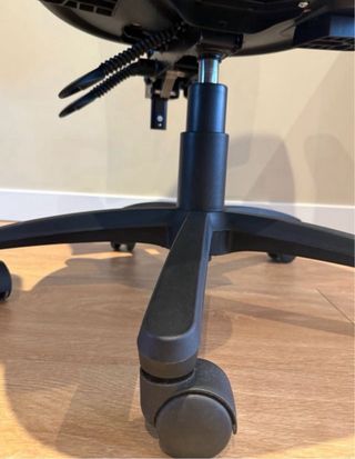 Silla ergonómica de oficina negra