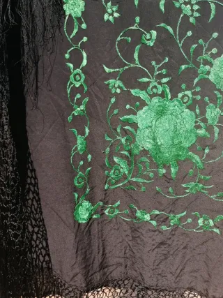 Mantón Manila Seda Negro y Verde