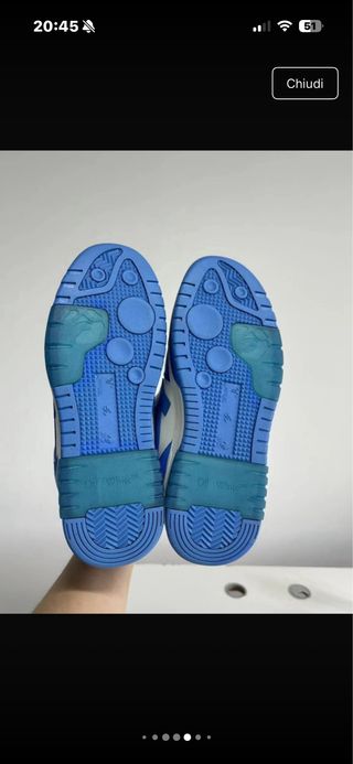 Off-White Scarpe Azzurre e Bianche