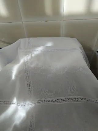 Manteleta Huertana Blanca