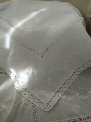 Manteleta Huertana Blanca