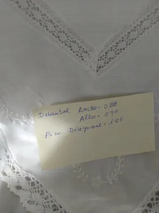 Manteleta Huertana Blanca