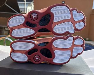 Air Jordan Retro 13 Dune Red