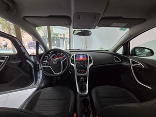 Opel Astra 2015