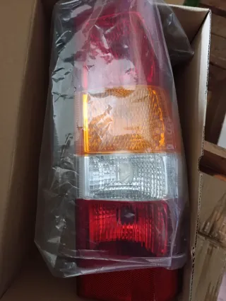 Piloto Trasero Ford Transit 1990