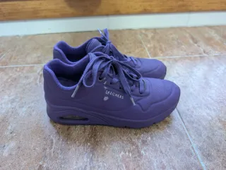 Zapatillas Skechers Moradas Talla 35.5