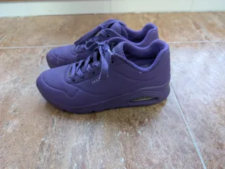 Zapatillas Skechers Moradas Talla 35.5