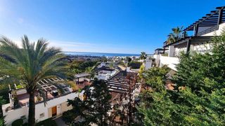 Piso en alquiler en Los Monteros - Bahía de Marbella en Marbella