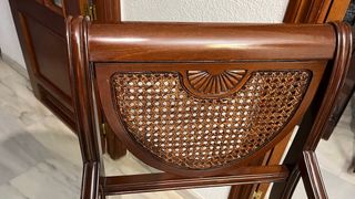 Sillón antiguo madera y cuero