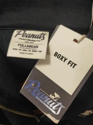 Sudadera Peanuts Hockey Club Negra