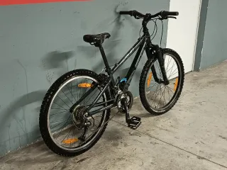 BICICLETA DE MONTAÑA MARCA TREK