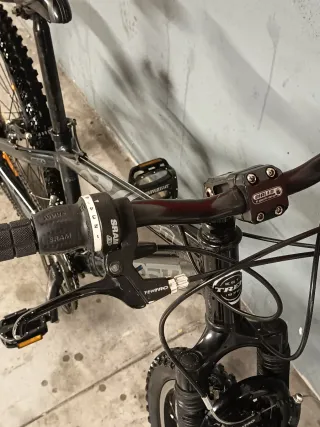 BICICLETA DE MONTAÑA MARCA TREK