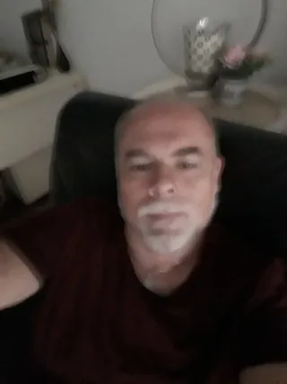 Masajes  terapias, rasurado, exfoliación  ducha