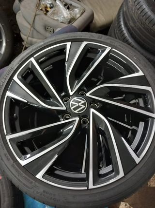 Llantas 19” VW Golf GTI Modelo Adelaide