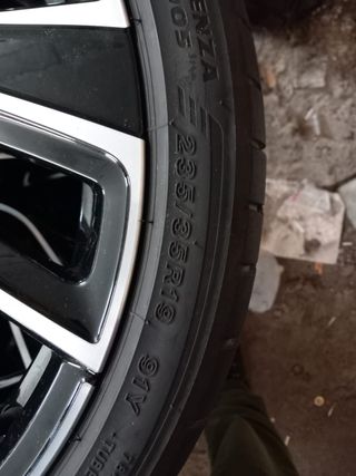 Llantas 19” VW Golf GTI Modelo Adelaide