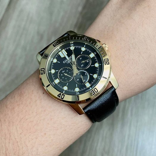 Orologio Casio Cronografo Nero e Oro