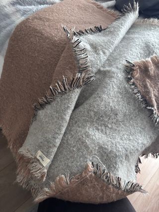 Bufanda Mantón Pull&Bear Marrón y Gris