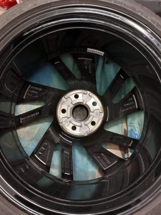 Llantas 19” VW Golf GTI Modelo Adelaide