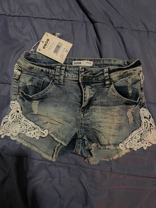 Shorts vaqueros con encaje Talla 36