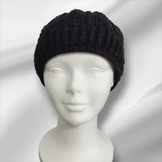 Gorro de crochet negro