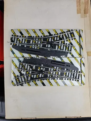 Desvíos Ibertren H0. En su caja. Izquierda