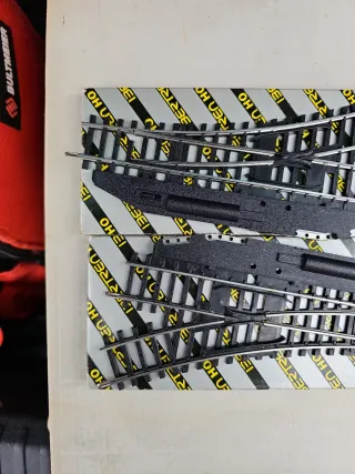 Desvíos Ibertren H0. En su caja. Izquierda