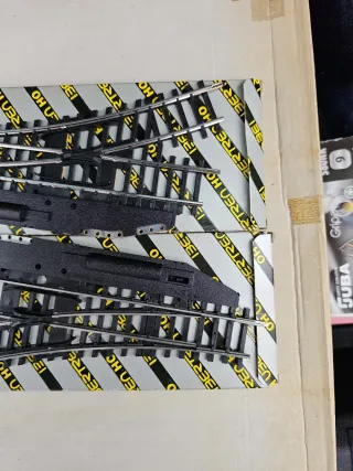 Desvíos Ibertren H0. En su caja. Izquierda