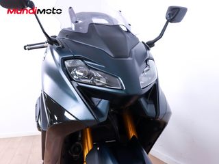 YAMAHA T-MAX 560 TECH MAX