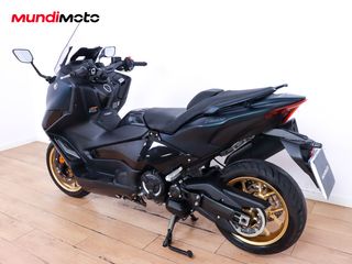YAMAHA T-MAX 560 TECH MAX