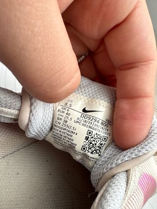 Zapatillas Nike Mujer Beige y Rosa