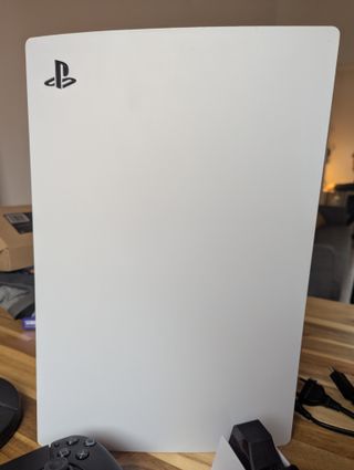 PS5 Digital + SSD 1TB + 2 Mandos + Carga-mandos