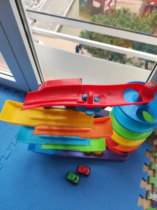 Tobogán de bolas y coches multicolor