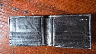 Portafoglio uomo nero